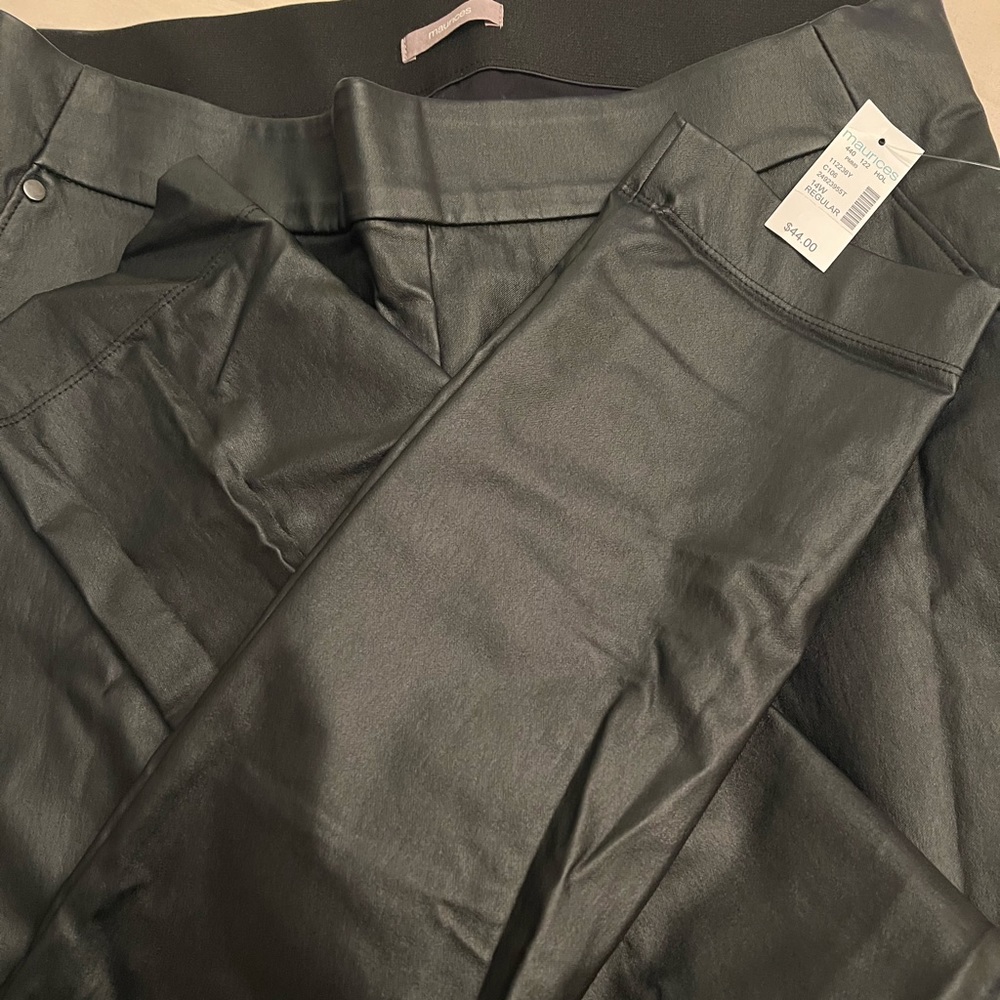 Maurice’s size 14w pants NWT
